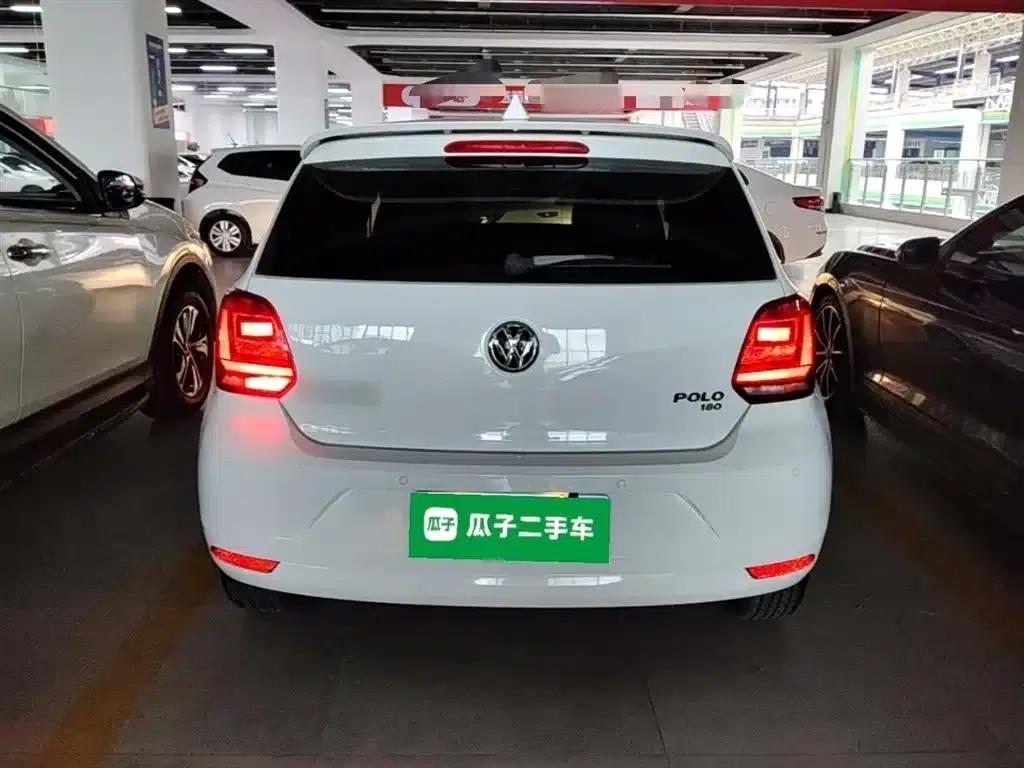 2016 Polo 1.6L Automatic Comfort Model — миниатюра 6