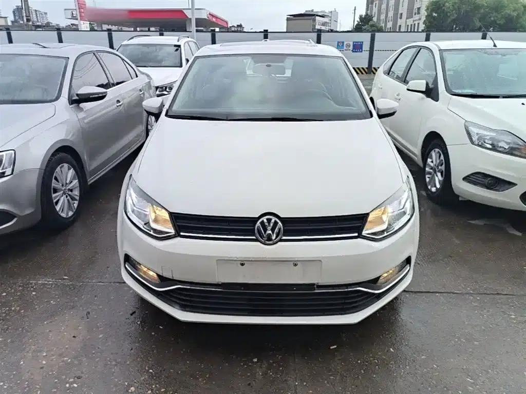 2016 Polo 1.6L Automatic Comfort Model — миниатюра 3