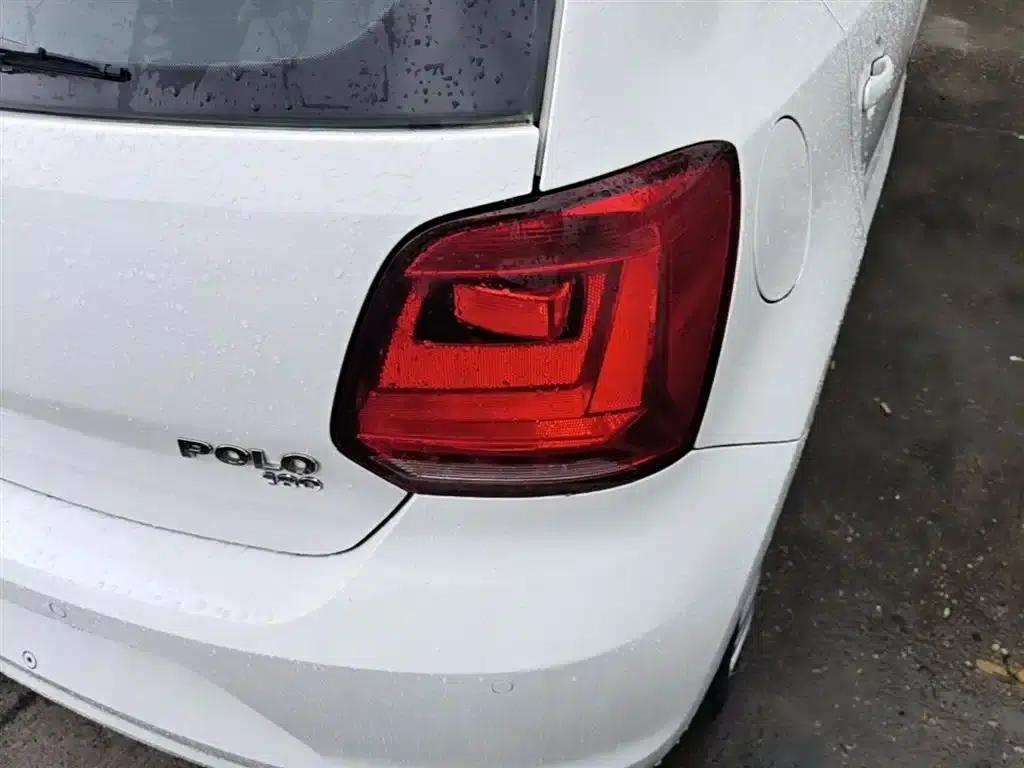 2016 Polo 1.6L Automatic Comfort Model — миниатюра 8