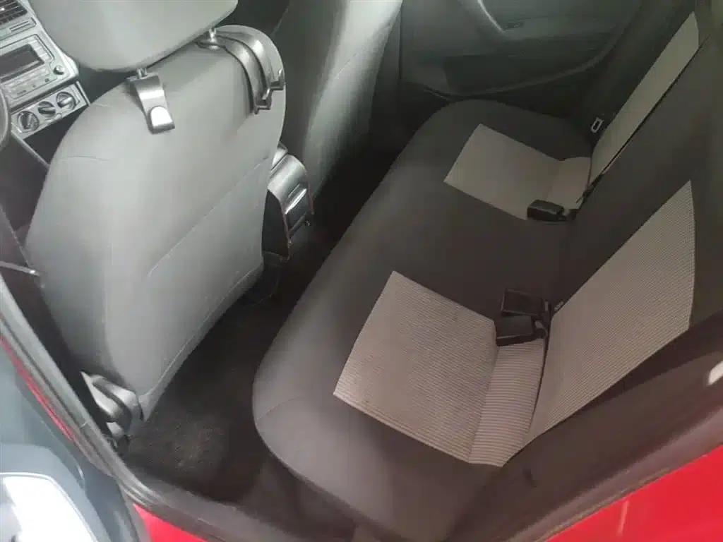 2016 Polo 1.4L Automatic Fashion Edition — миниатюра 17