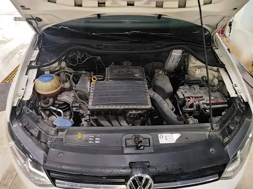 2016 Polo 1.6L Automatic Comfort Model — миниатюра 20