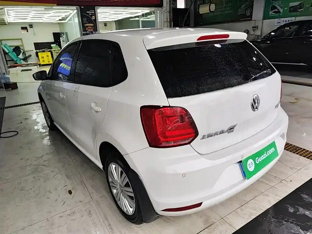 2016 Polo 1.6L Automatic Comfort Model — миниатюра 5