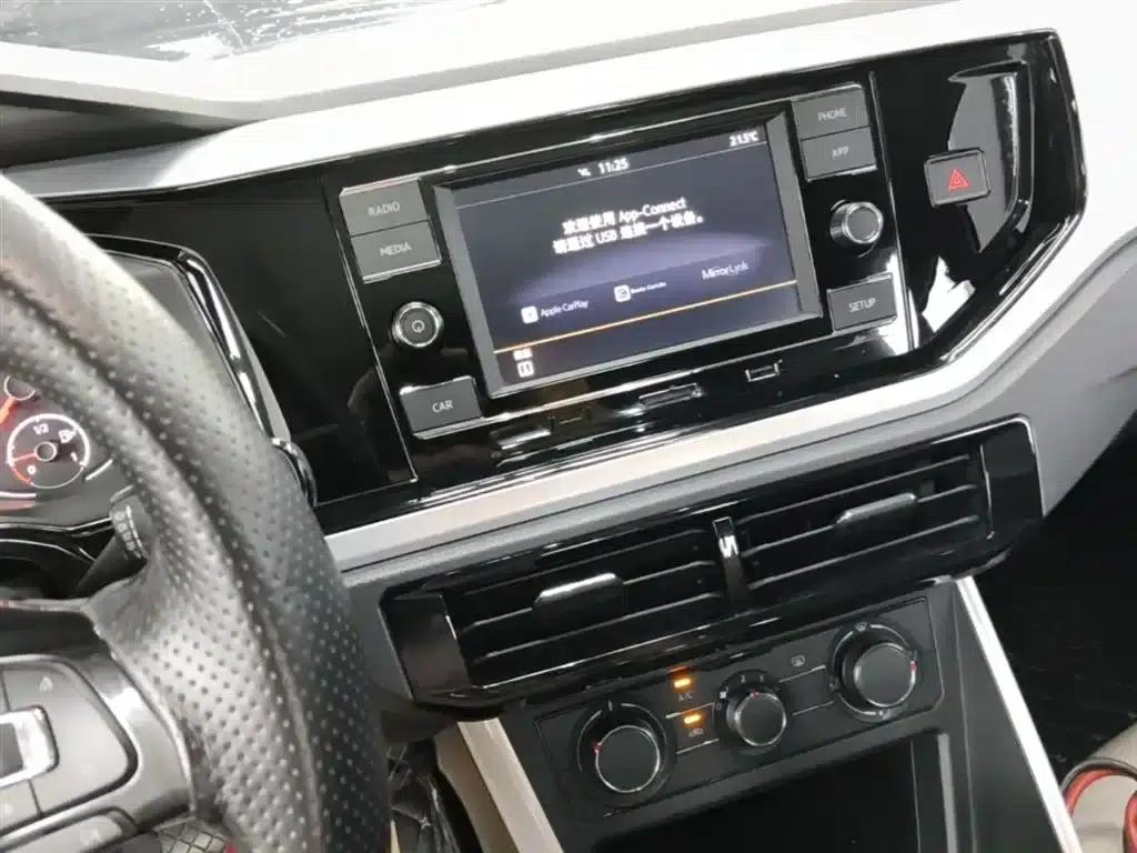 2019 Polo Plus 1.5L Automatic Colorful Technology Edition — миниатюра 13