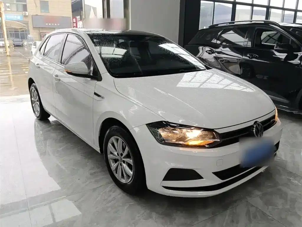 2019 Polo Plus 1.5L Automatic Colorful Technology Edition — миниатюра 4