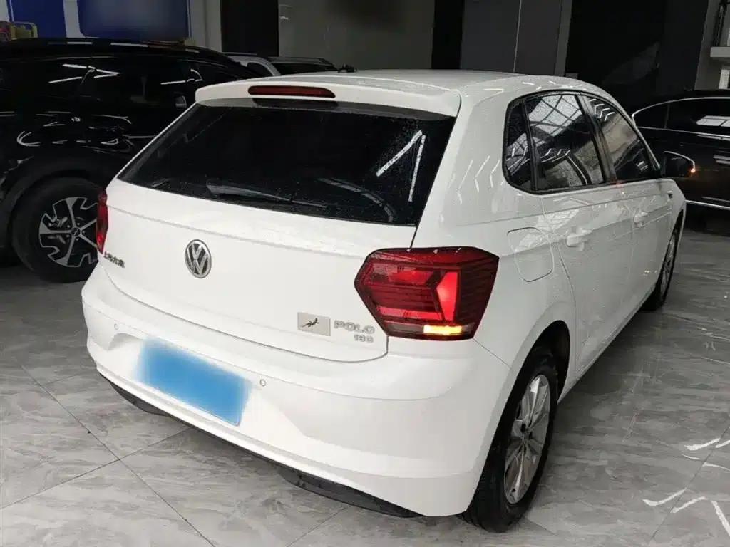 2019 Polo Plus 1.5L Automatic Colorful Technology Edition — миниатюра 7