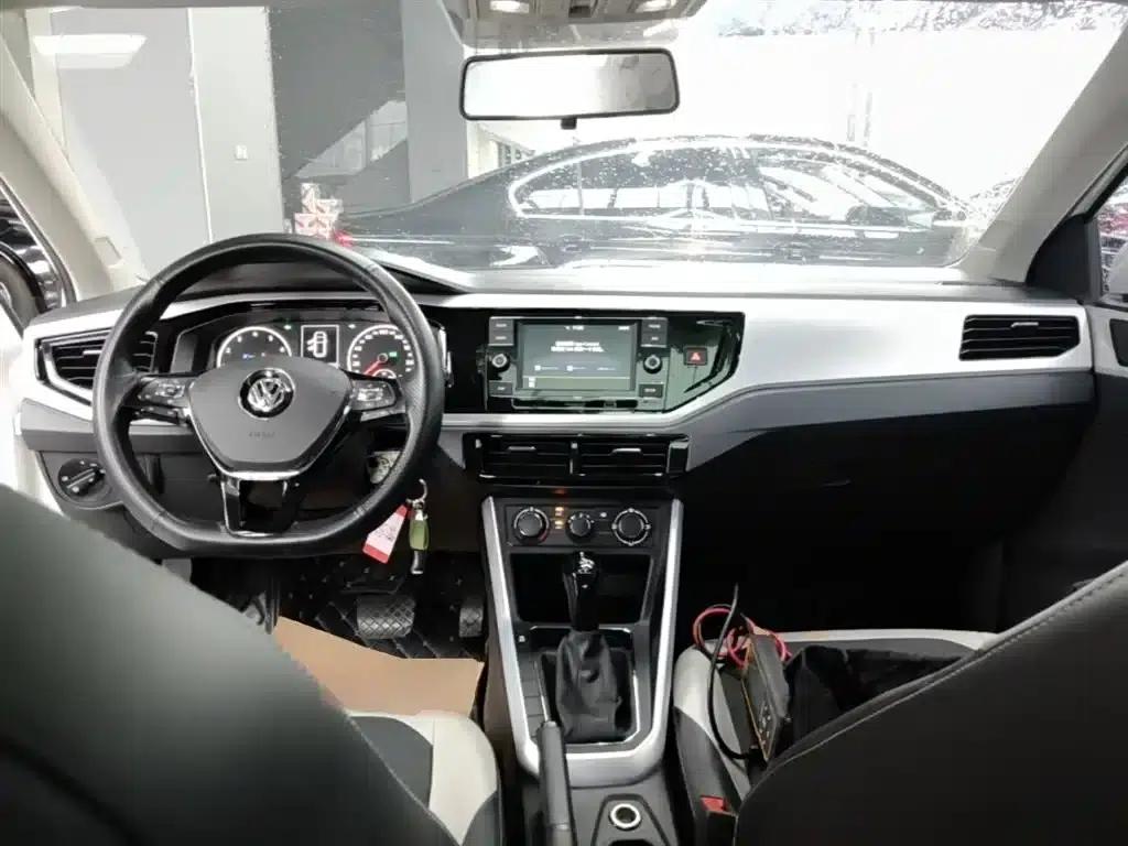 2019 Polo Plus 1.5L Automatic Colorful Technology Edition — миниатюра 10