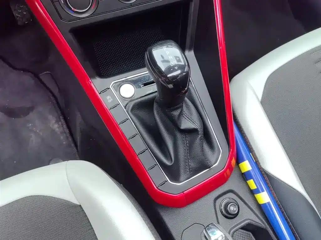 2023 Polo Plus 1.5L Automatic Colorful Technology Edition — миниатюра 14