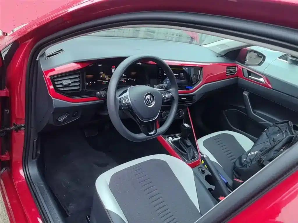 2023 Polo Plus 1.5L Automatic Colorful Technology Edition — миниатюра 10