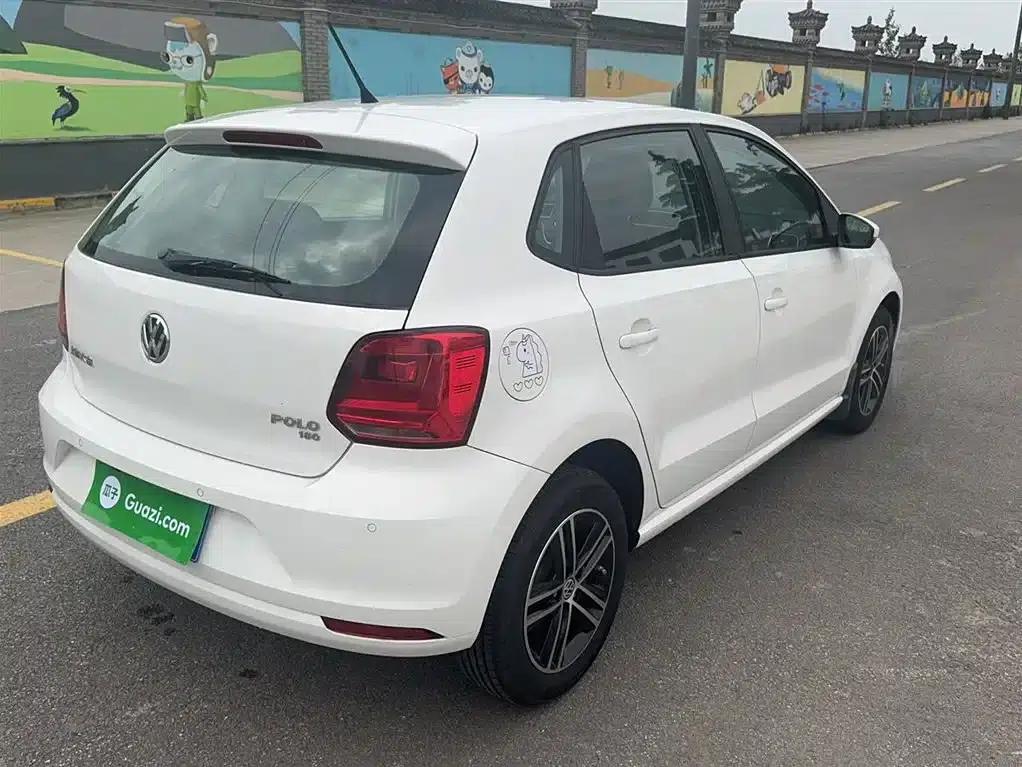 2016 Polo 1.6L Automatic Comfort Model — миниатюра 5