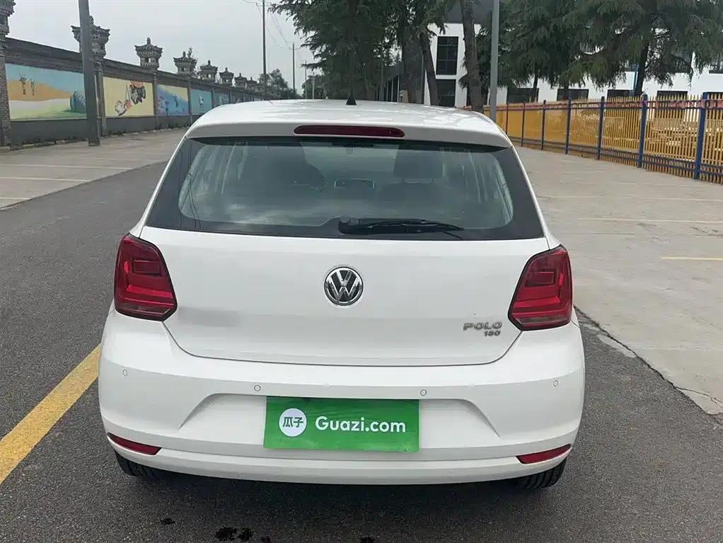 2016 Polo 1.6L Automatic Comfort Model — миниатюра 6
