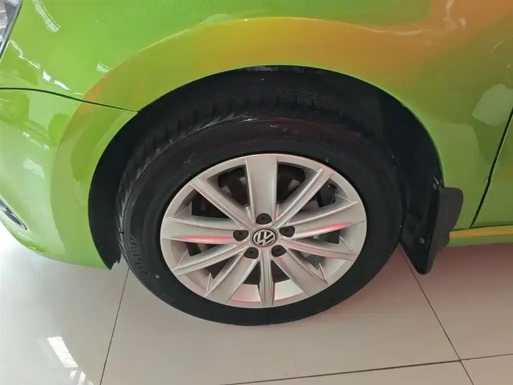 2014 Polo 1.6L Automatic Comfort Edition — миниатюра 23