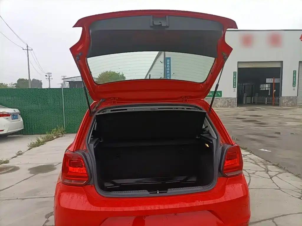 2016 Polo 1.4L Automatic Fashion Edition — миниатюра 19