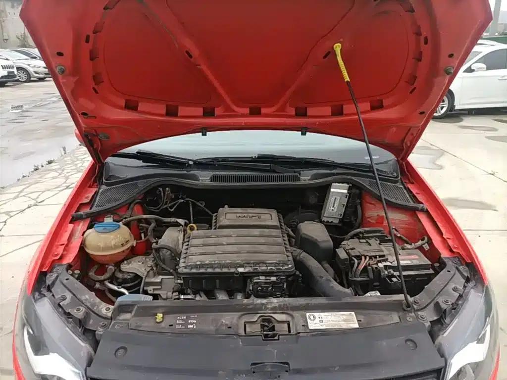 2016 Polo 1.4L Automatic Fashion Edition — миниатюра 20