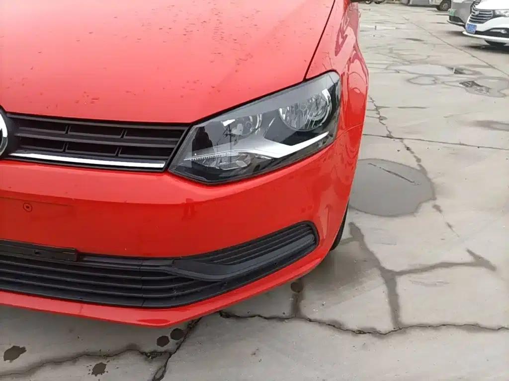 2016 Polo 1.4L Automatic Fashion Edition — миниатюра 24