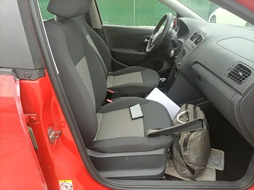 2016 Polo 1.4L Automatic Fashion Edition — миниатюра 25