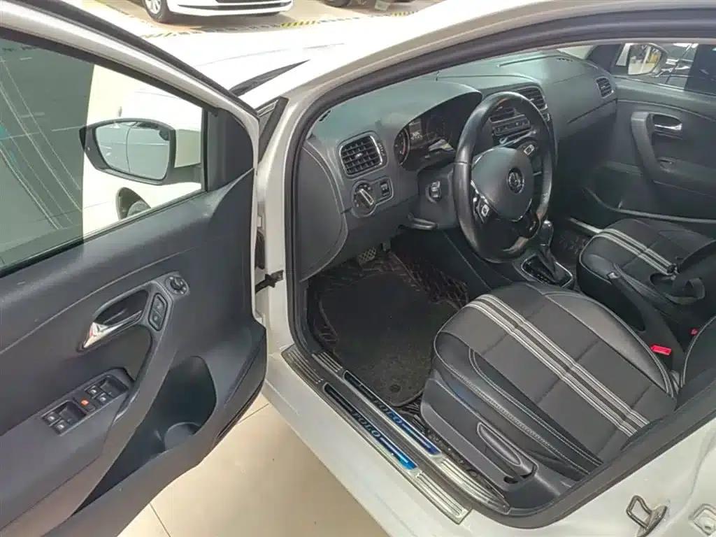 2018 Polo 1.5L Automatic Comfort Edition — миниатюра 16