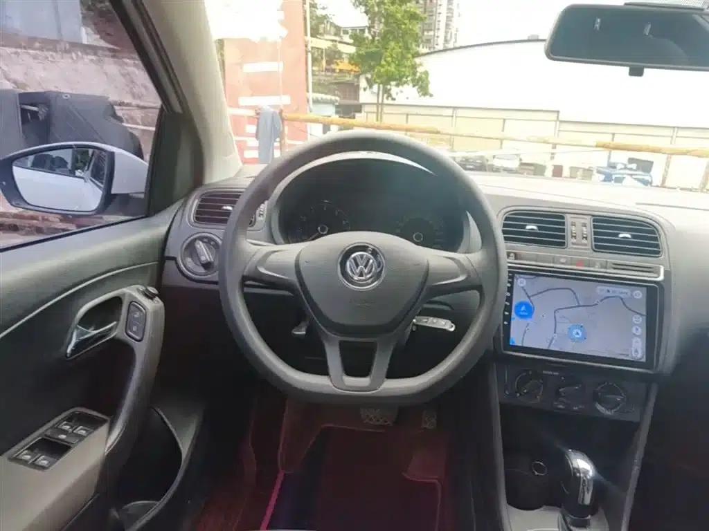 2018 Polo 1.5L Automatic Comfort Edition — миниатюра 11