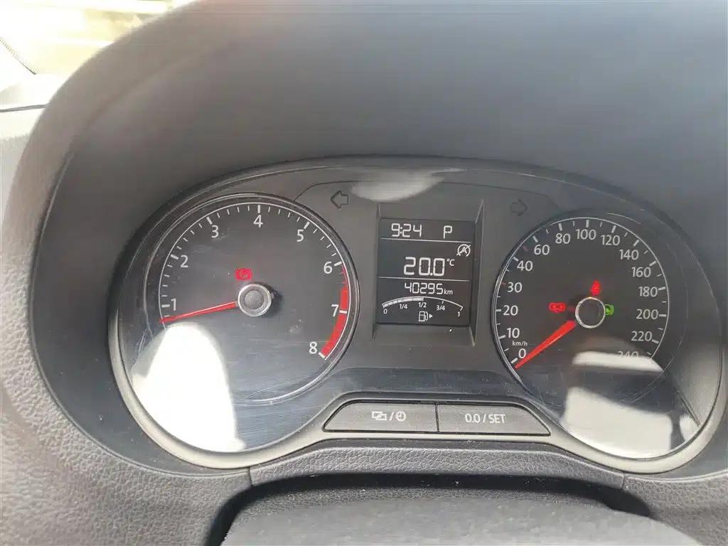 2018 Polo 1.5L Automatic Comfort Edition — миниатюра 12