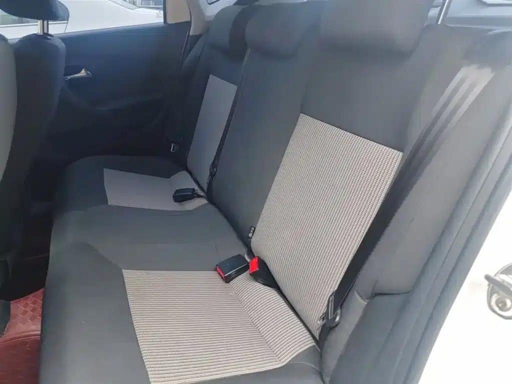 2018 Polo 1.5L Automatic Comfort Edition — миниатюра 17