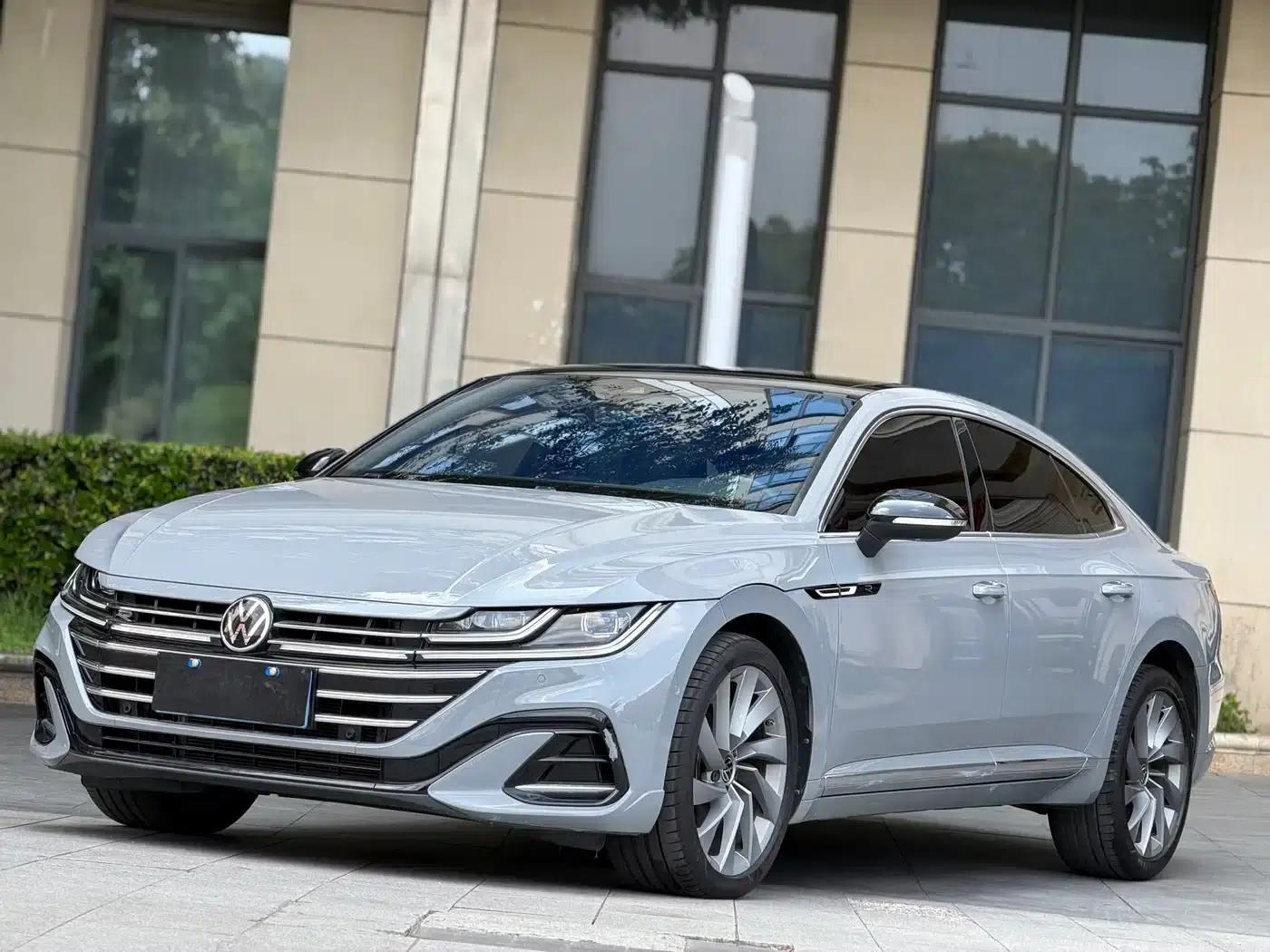 FAW-Volkswagen CC 2023 380TSI Striking Edition — миниатюра 1