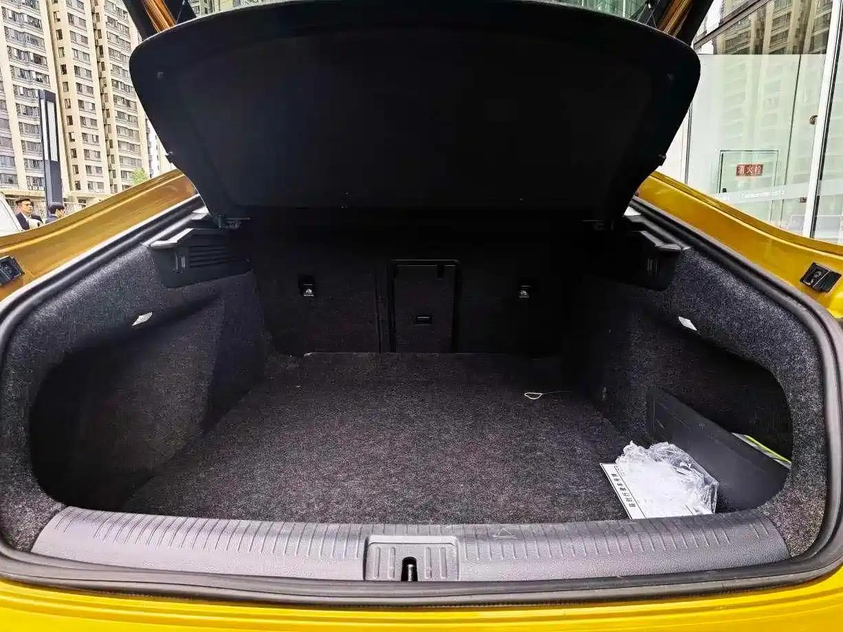 FAW-Volkswagen CC 2019 380TSI Yao Yan Edition (National V Emission Standard) — миниатюра 22