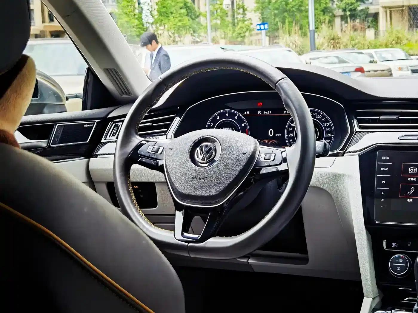 FAW-Volkswagen CC 2019 380TSI Yao Yan Edition (National V Emission Standard) — миниатюра 25