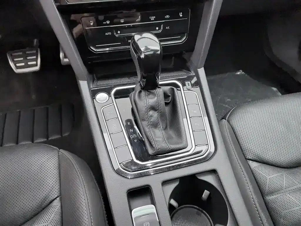 FAW-Volkswagen CC 2021 380TSI Striking Edition — миниатюра 13