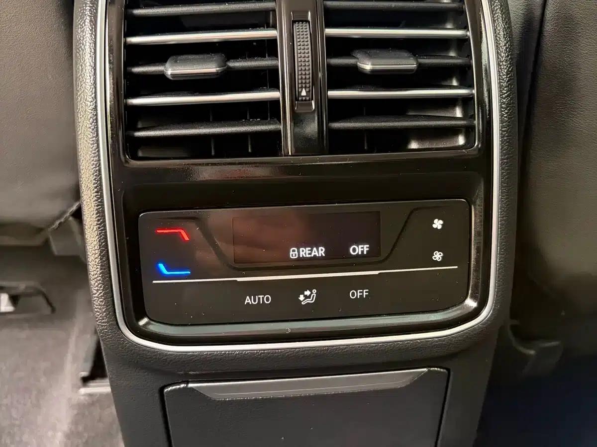 FAW-Volkswagen CC 2021 380TSI Striking Edition — миниатюра 15