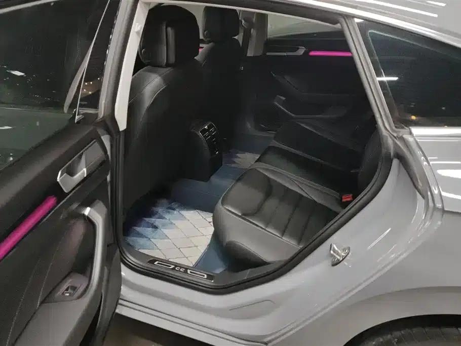 FAW-Volkswagen CC 2023 380TSI Striking Edition — миниатюра 11
