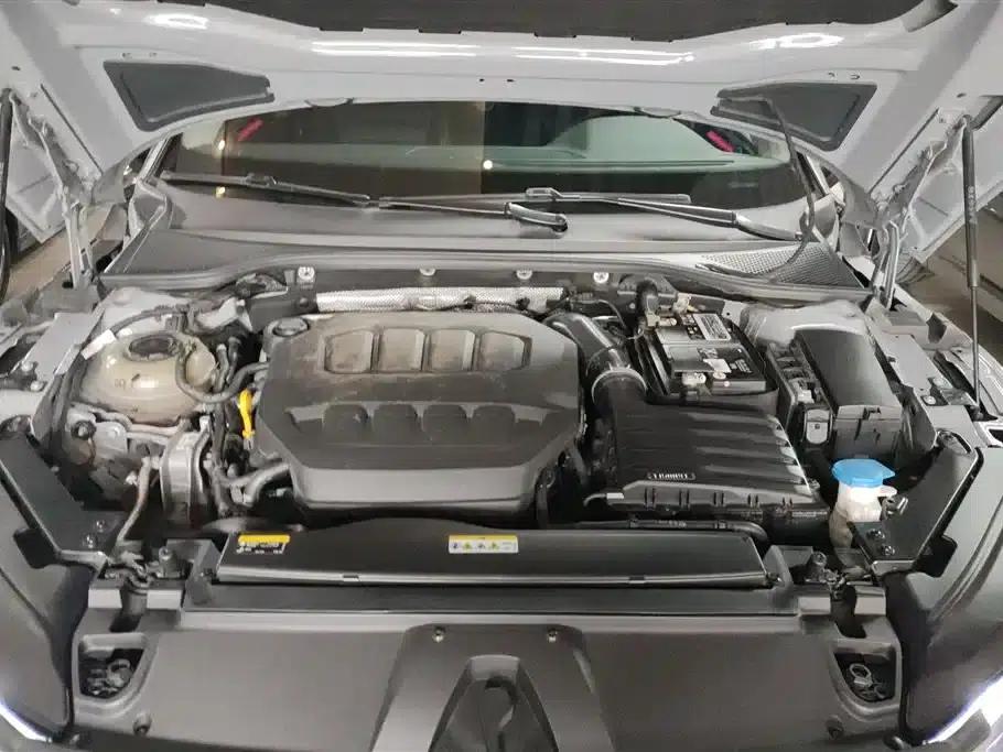 FAW-Volkswagen CC 2023 380TSI Striking Edition — миниатюра 10
