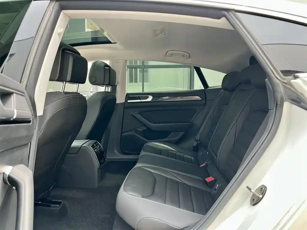 FAW-Volkswagen CC 2023 380TSI Striking Edition — миниатюра 11