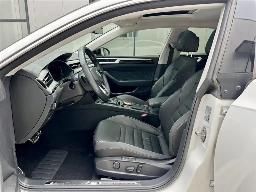FAW-Volkswagen CC 2023 380TSI Striking Edition — миниатюра 6