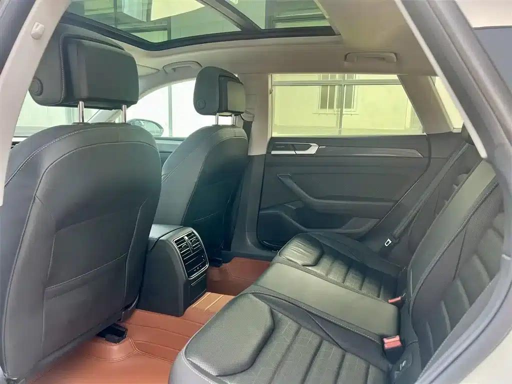 FAW-Volkswagen CC 2023 Shooting Brake 380TSI Hunter Edition — миниатюра 14