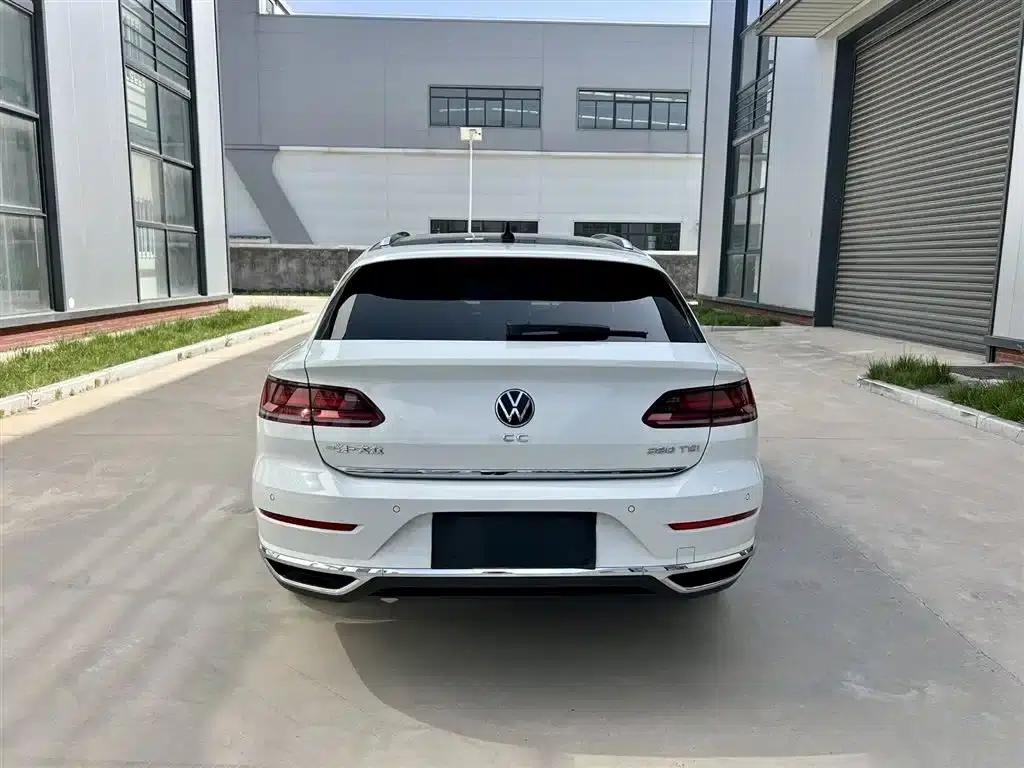 FAW-Volkswagen CC 2023 Shooting Brake 380TSI Hunter Edition — миниатюра 17