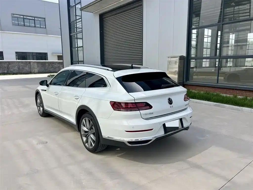 FAW-Volkswagen CC 2023 Shooting Brake 380TSI Hunter Edition — миниатюра 20