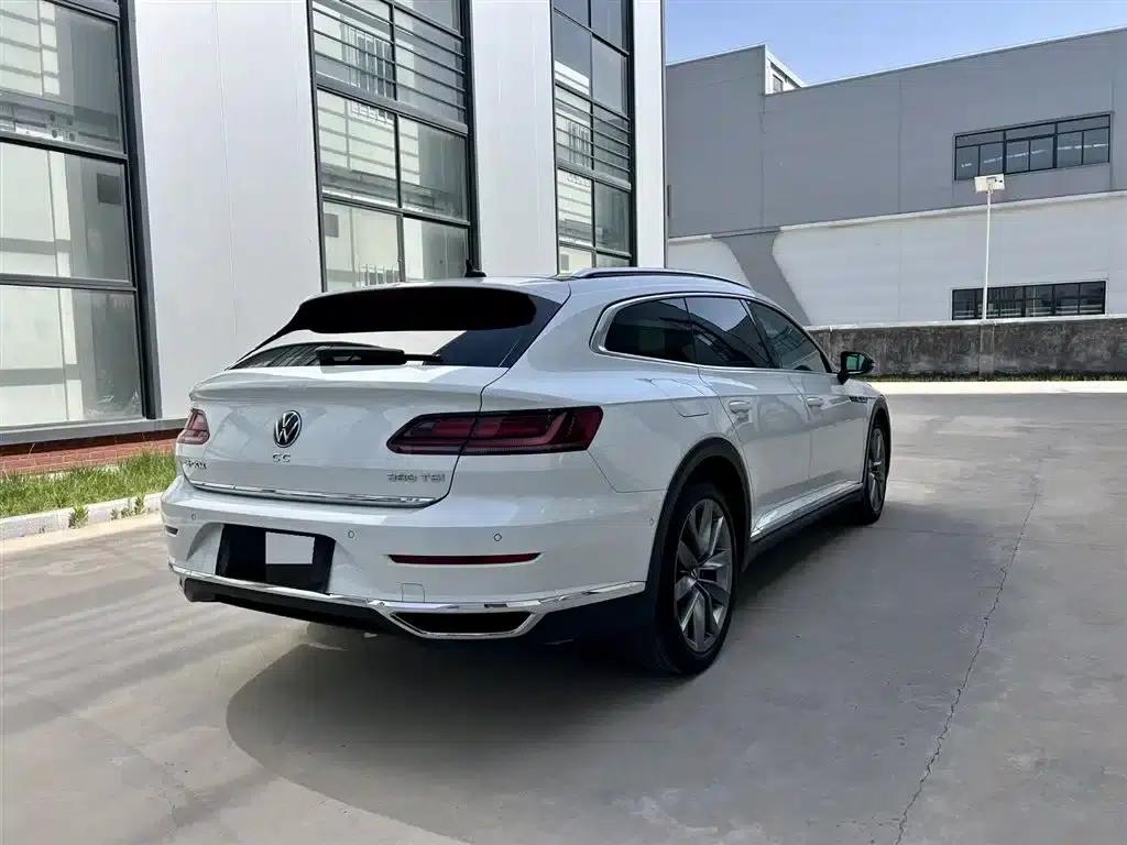 FAW-Volkswagen CC 2023 Shooting Brake 380TSI Hunter Edition — миниатюра 21