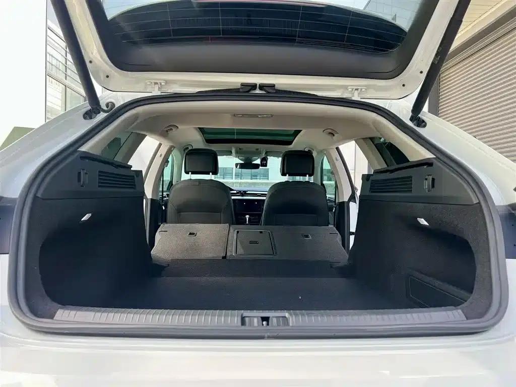 FAW-Volkswagen CC 2023 Shooting Brake 380TSI Hunter Edition — миниатюра 24