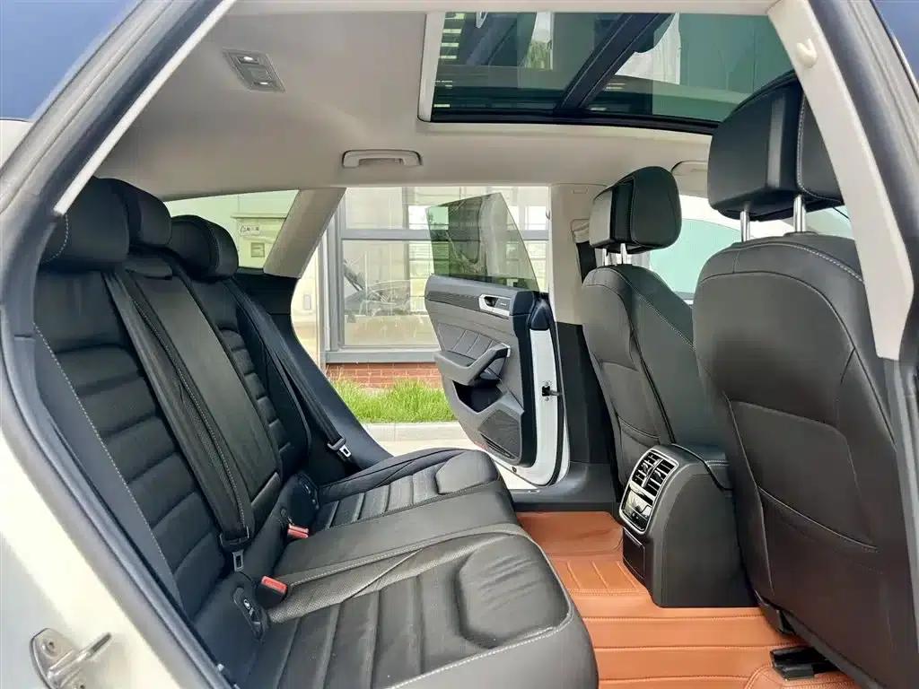FAW-Volkswagen CC 2023 Shooting Brake 380TSI Hunter Edition — миниатюра 10