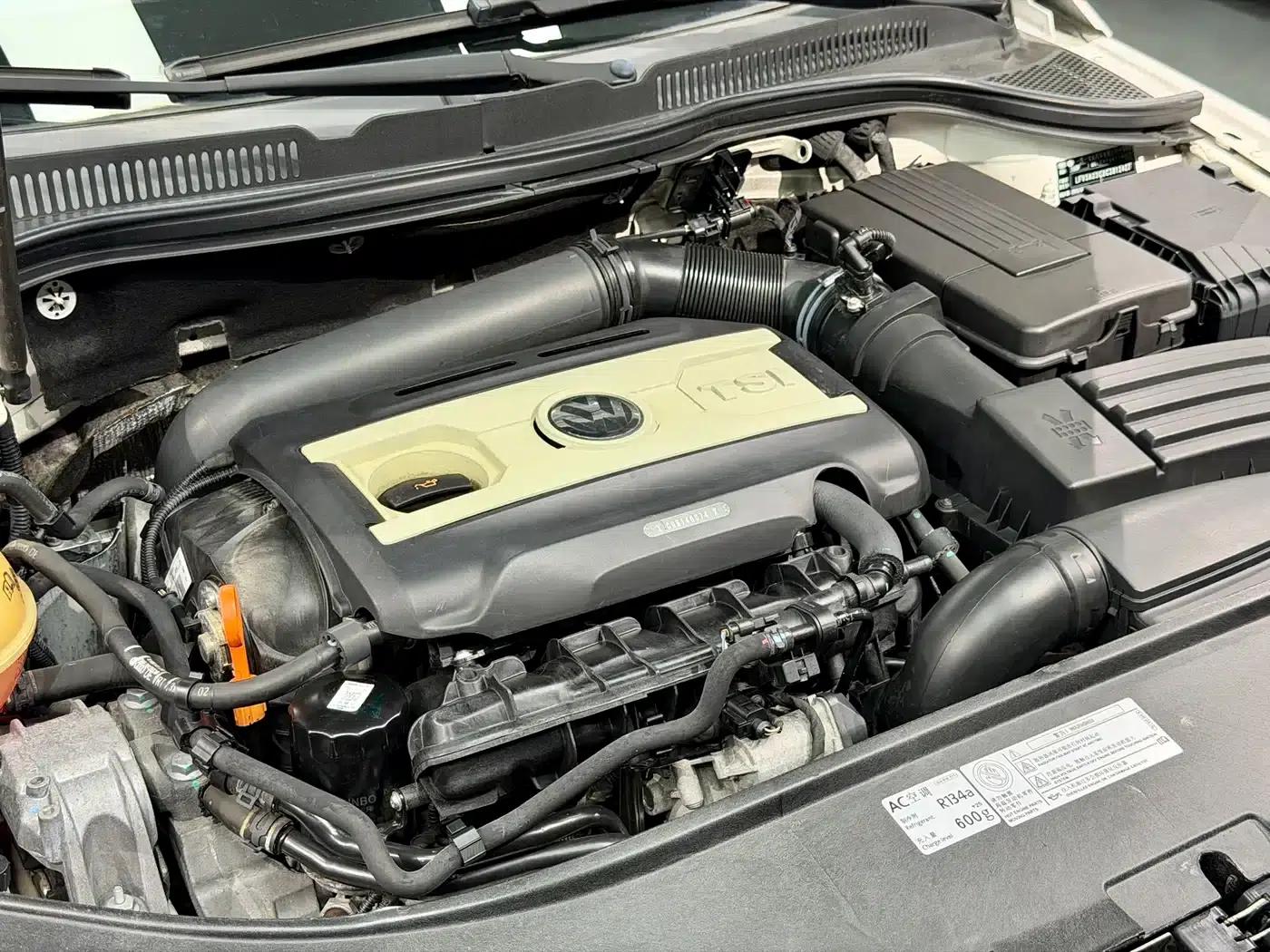 FAW-Volkswagen CC 2012 2.0TSI Supreme Edition — миниатюра 19