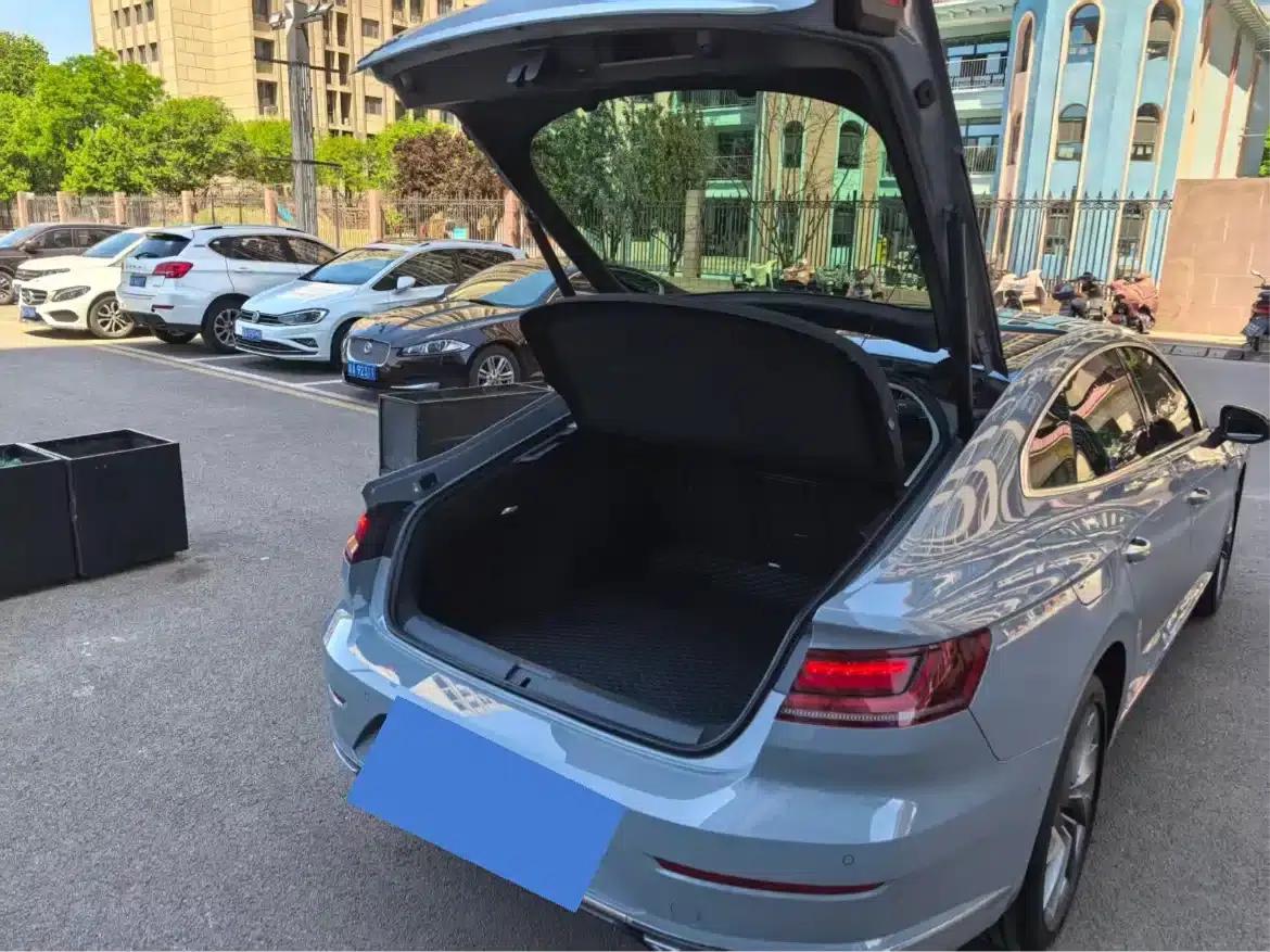FAW-Volkswagen CC 2024 380TSI Striking Popular Edition — миниатюра 11