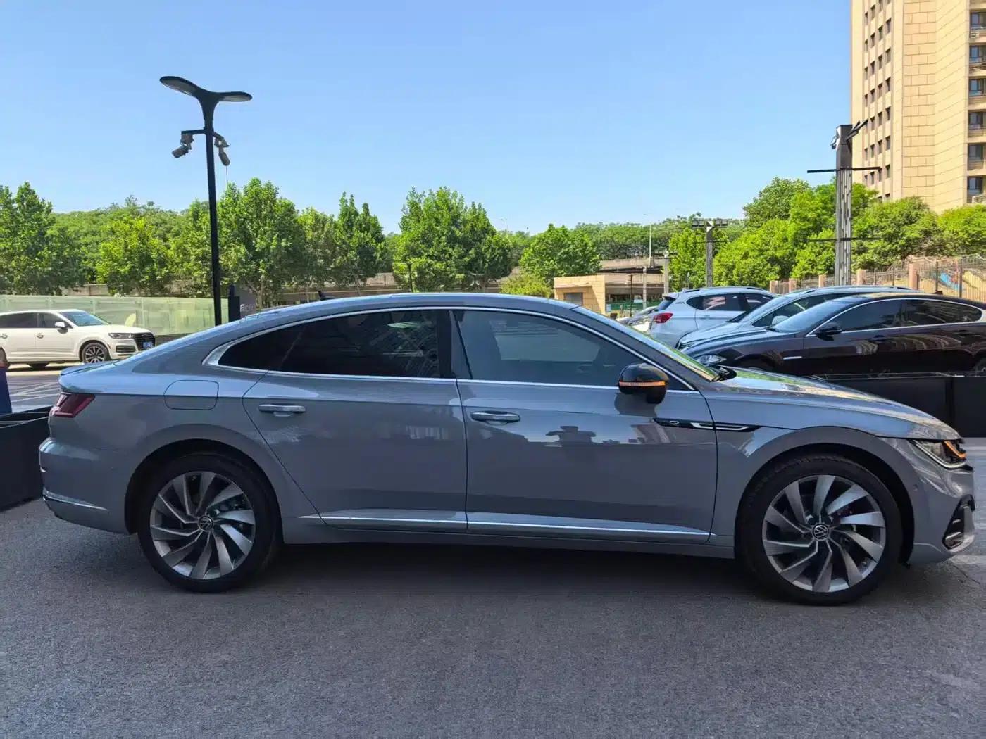 FAW-Volkswagen CC 2024 380TSI Striking Popular Edition — миниатюра 6