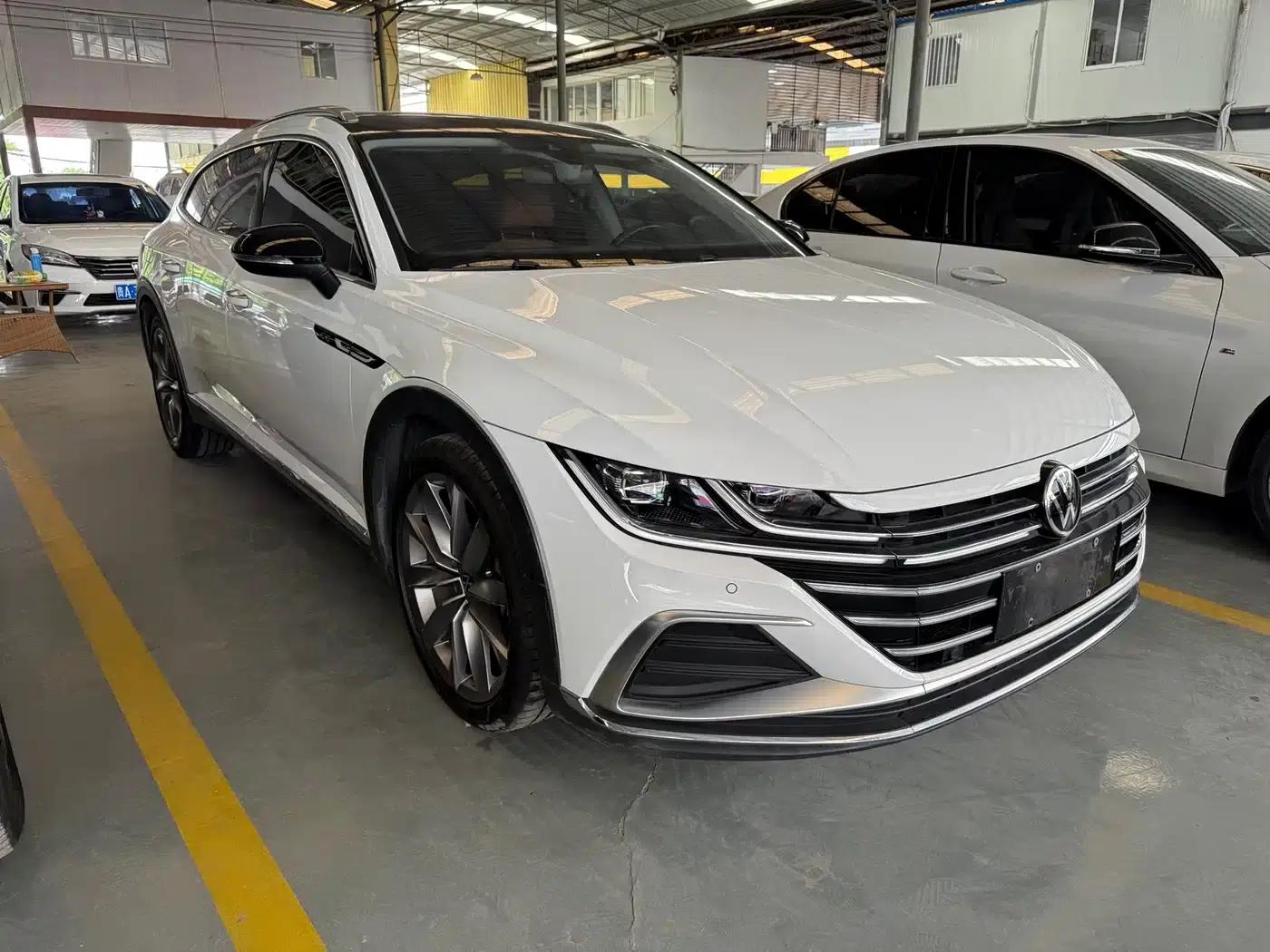 FAW-Volkswagen CC 2021 Shooting Brake 380TSI Shooting Edition — миниатюра 3