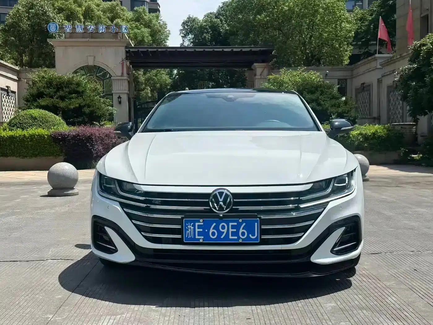 FAW-Volkswagen CC 2023 380TSI Striking Edition — миниатюра 2