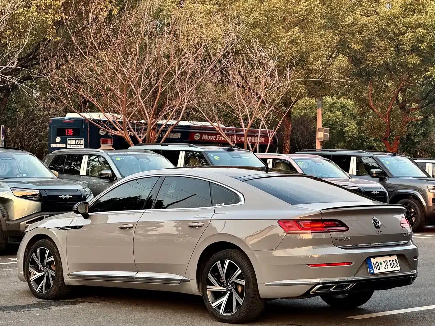 FAW-Volkswagen CC 2023 380TSI Striking Edition — миниатюра 12