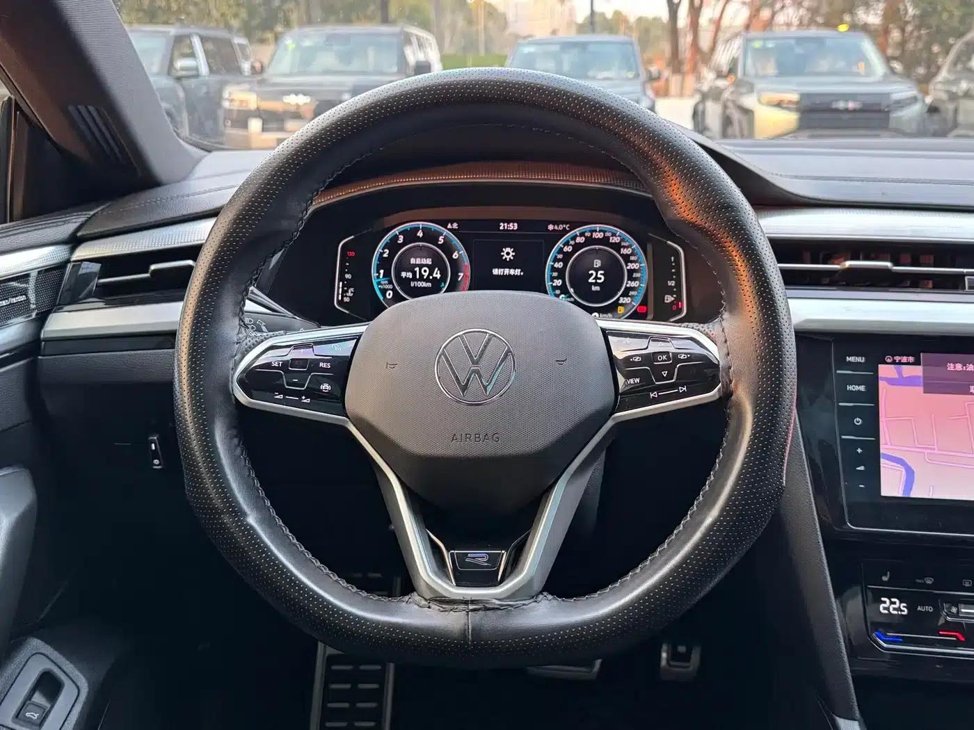 FAW-Volkswagen CC 2023 380TSI Striking Edition — миниатюра 7