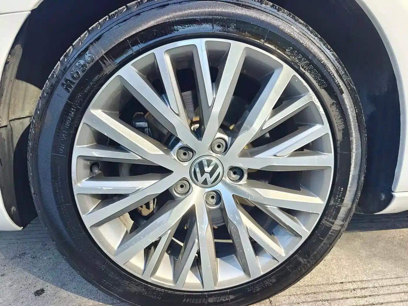 FAW-Volkswagen CC 2016 1.8TSI Luxury Edition — миниатюра 22