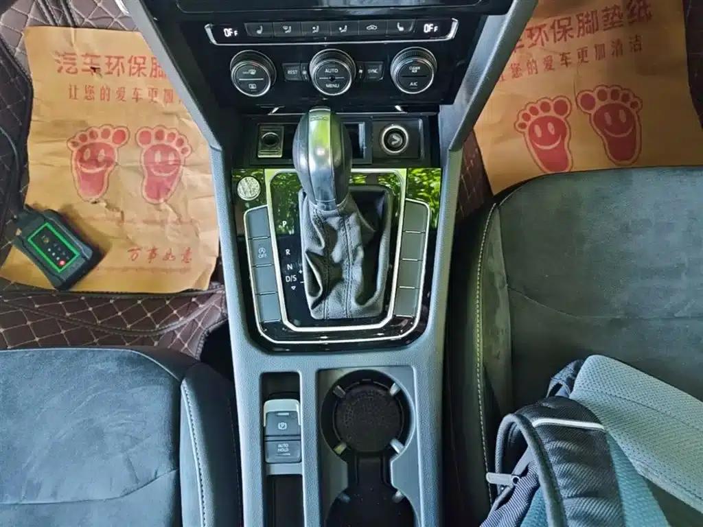 FAW-Volkswagen CC 2019 330TSI Huayan Edition (National VI Emission Standard) — миниатюра 14