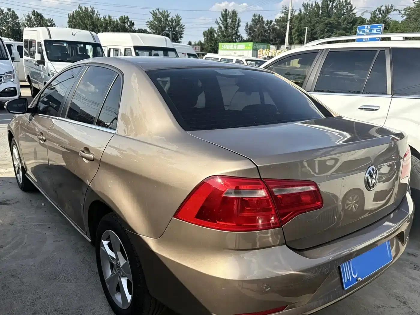 2013 Volkswagen Bora 1.6L Automatic Comfort Model — миниатюра 7