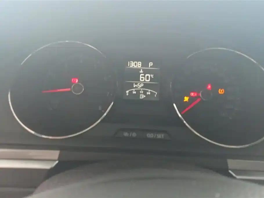 2019 Volkswagen Bora Legend 1.5L Automatic Fashion Model (China VI Emission Standard) — миниатюра 14