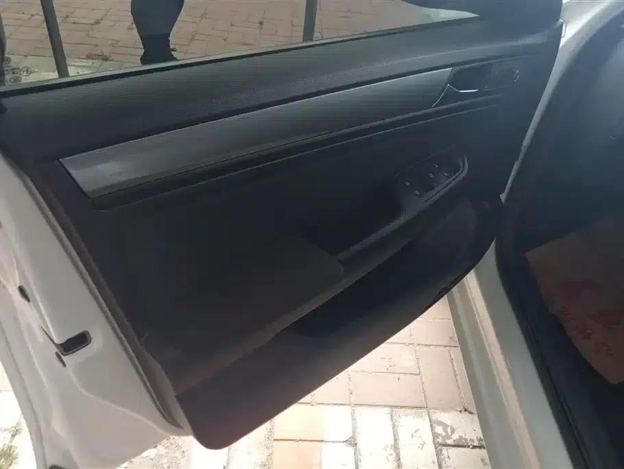 2019 Volkswagen Bora Legend 1.5L Automatic Fashion Model (China VI Emission Standard) — миниатюра 7